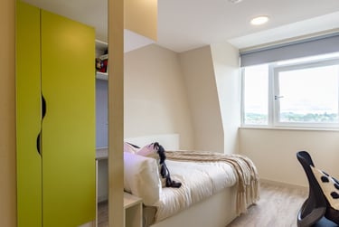 Bronze En Suite at The Barn, Bampfylde Street, Newtown, Exeter, EX12FQ - Image 3